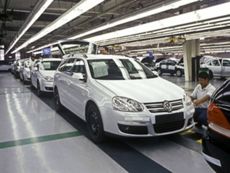 Cae producción y exportación de vehículos