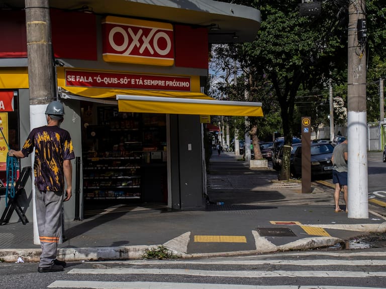 Femsa empresa mexicana toma el control total de Oxxo en Brasil
