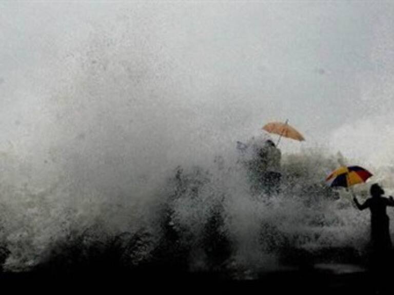 Emiten alerta de tsunami en el Pacífico tras terremoto