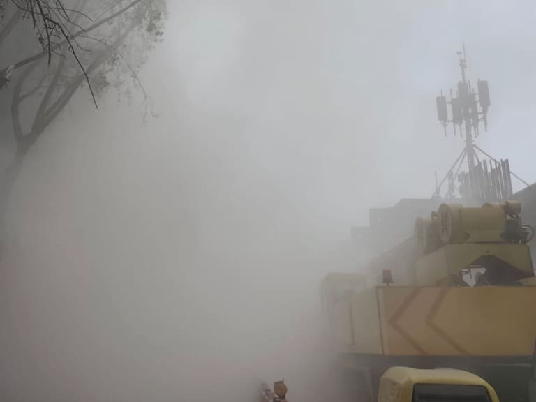 Colapsa edificio en San Antonio Abad; Brugada confirma personas atrapadas. X