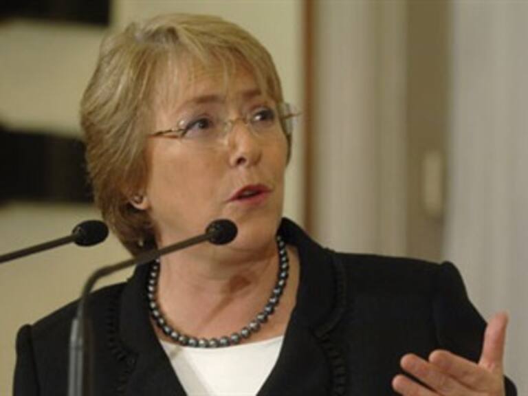 Afirma Bachelet no quiere “maritimizar” agenda con Bolivia