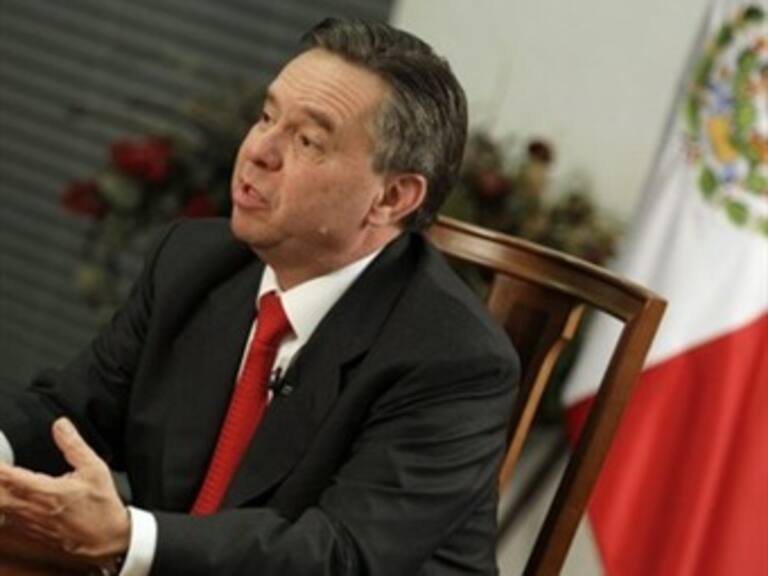 México invertirá mil 400 mdd para evitar tráfico de armas y dinero