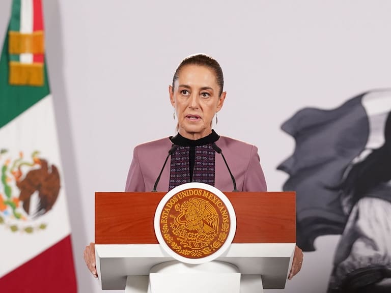 Al defender líneas de investigación y procesos en su administración la Presidenta Sheinbaum señaló a la periodista Anabel Hernández por obstaculizar la extradición de un juez involucrado en el caso. FOTO: GALO CAÑAS/CUARTOSCURO.COM