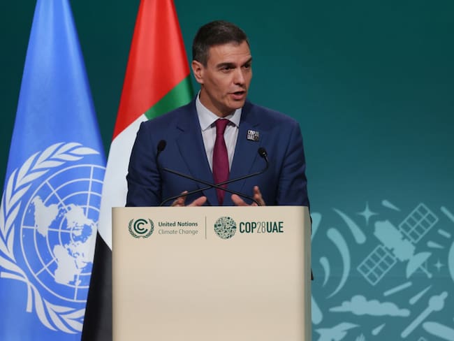 España propone prohibir redes sociales a menores de 16 años