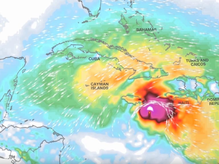 El huracán &quot;Beryl&quot; impactaría mañana jueves 4 de julio en Quintana Roo, prevén meteorólogos