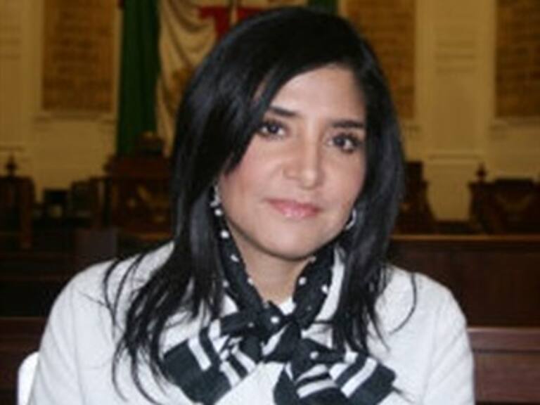 Registra Barrales su precandidatura para el Senado