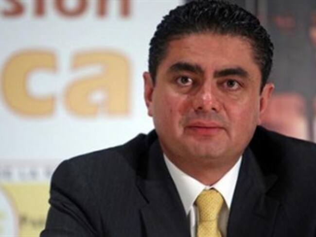 Reforma energética, Diputado Luis Espinosa Cházaro, PRD, Secretario Comisión de Energía