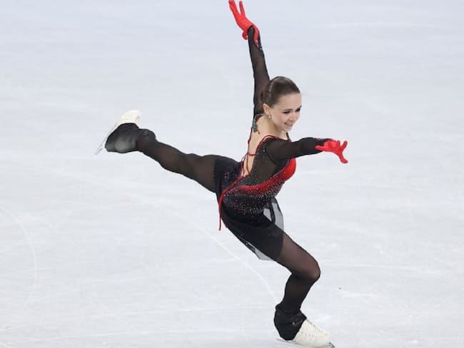 Kamila Valieva, primera mujer en hacer salto cuádruple en JJ.OO de Invierno