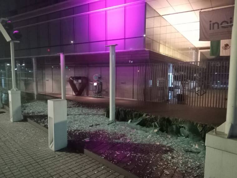 Vandalizan las instalaciones del INAI