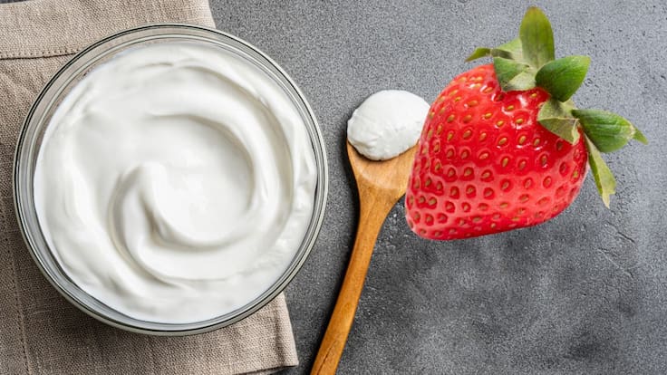 Yogur natural vs de fresa: Profeco revela cuál es mejor y por qué