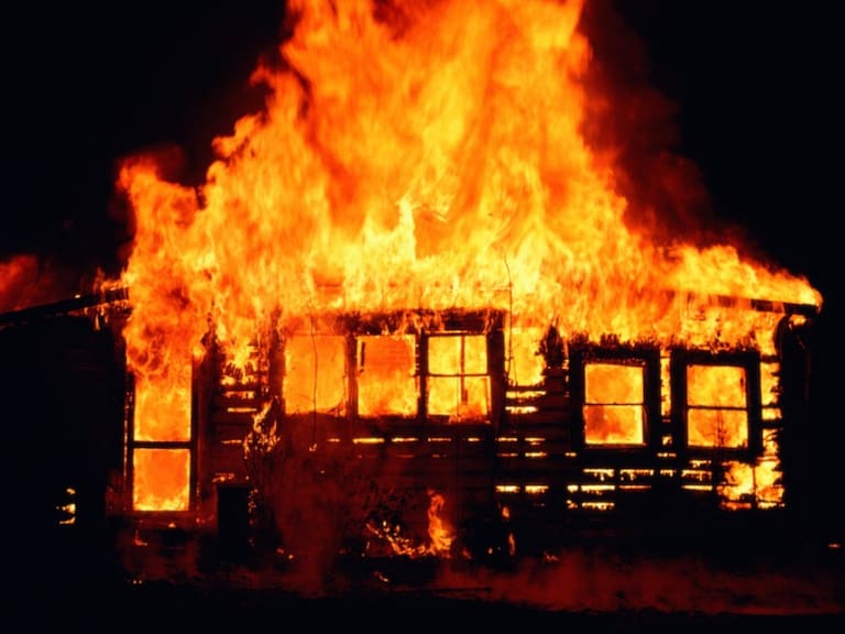 Imagen ilustrativa. Incendio en hoteles de Holbox.