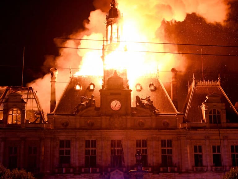 Francia enfrenta protestas por el costo de vida: saqueos, incendios y detenciones. FB
