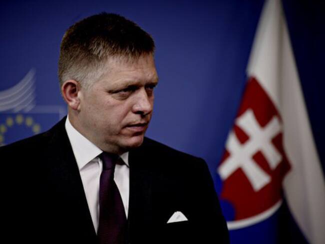 Primer ministro de Eslovaquia, sobrevive a atentado