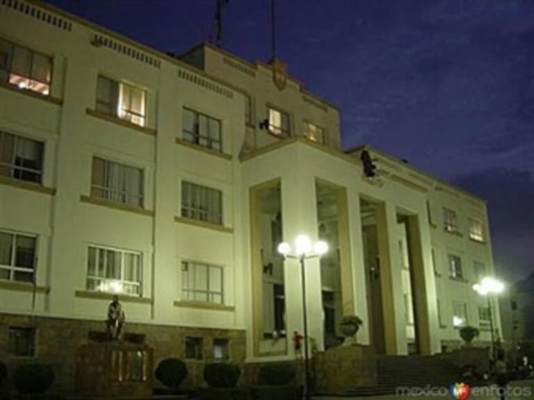 Estallan dos artefactos cerca del Palacio de Gobierno de Tamaulipas