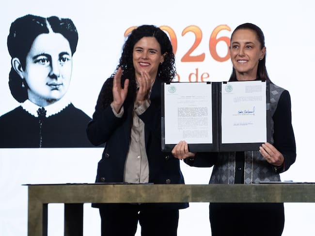 Aspirantes a la Presidencia o gobernaturas no podrán tener doble nacionalidad desde 2028: Sheinbaum