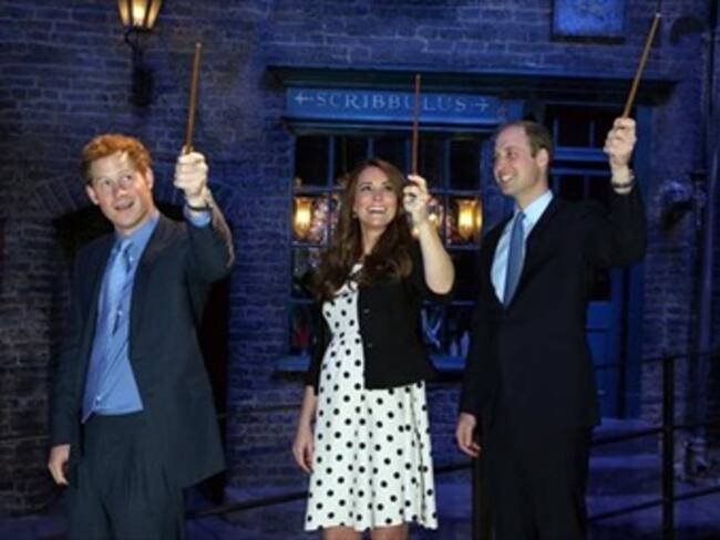 Inauguran Los duques de Cambridge estudios Warner Bros