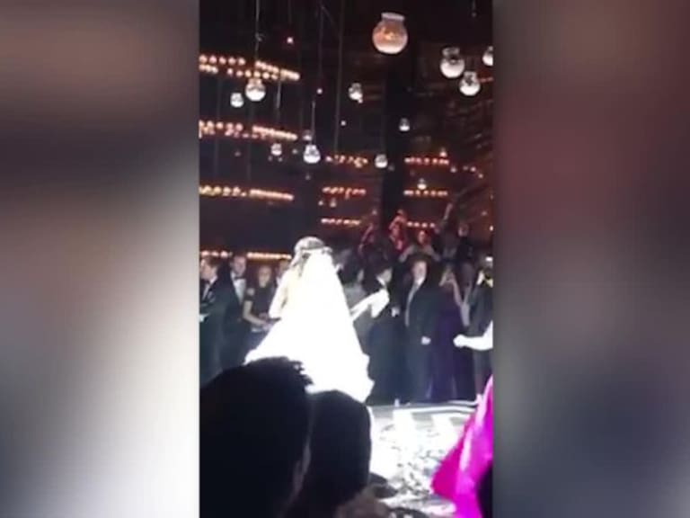 Enrique Peña Nieto baila en una boda