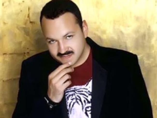 Presenta Pepe Aguilar disco ‘Lástima que seas ajena’ en entrevista con Brozo