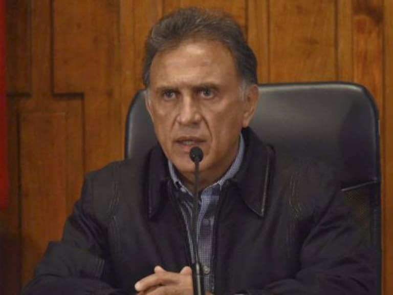 Pide Yunes Linares declarar contra Javier Duarte