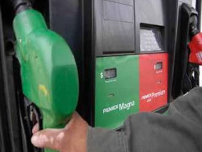 A partir de 2015, precios de gasolinas se ajustarán según la inflación