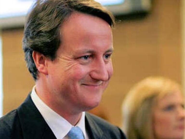 Obama, primer líder en felicitar al británico Cameron