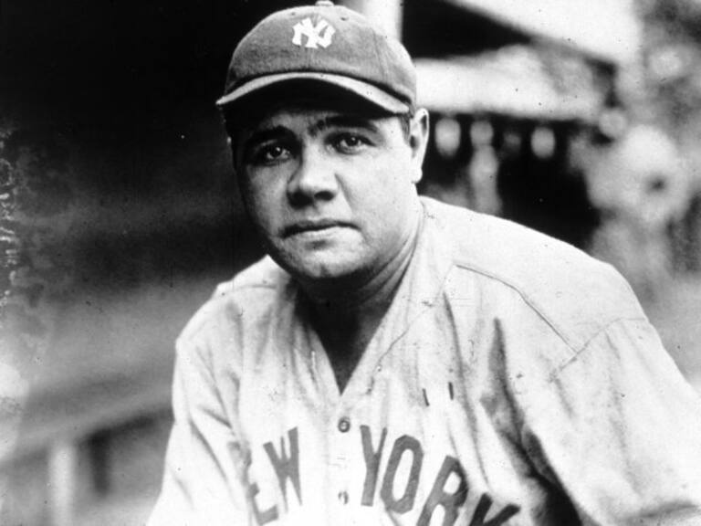 George Herman Ruth, apodado "Babe" es una leyenda del beisbol, en particular de los Yankees de Nueva York. La teoría más aceptada acerca de su sobrenombre apunta a Jack Dunn, dueño y manager de los Orioles de Baltimore, quien cuidaba de George como su fuera su bebé, motivo por el que también se le conocía como "El Bambino", niño en italiano.