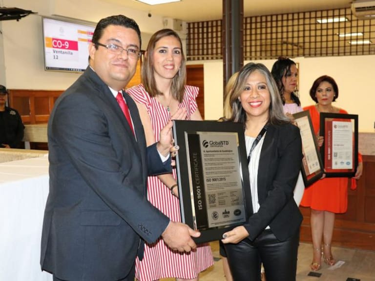 Entregan certificación ISO-9001 a recaudadoras de Guadalajara