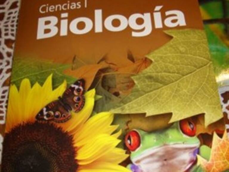 Retira Guanajuato libro de Biología a nivel secundaria