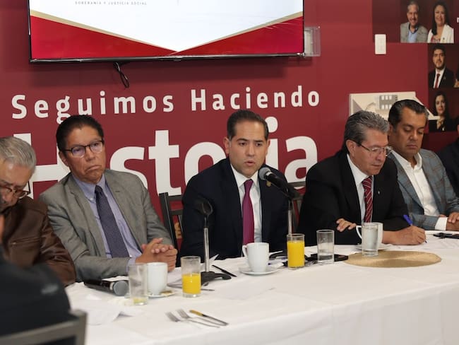 Presidente de la Cámara de Diputados pide a sus compañeros no ausentarse