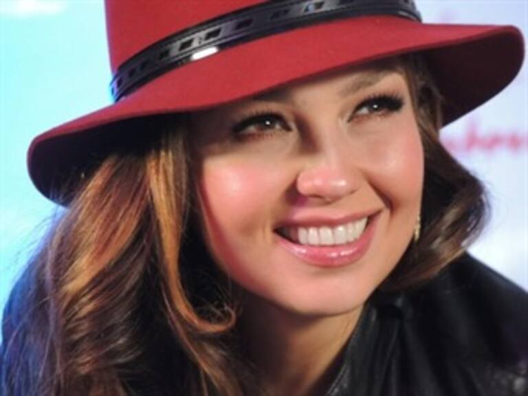 Firma Thalía autógrafos en Ciudad de México