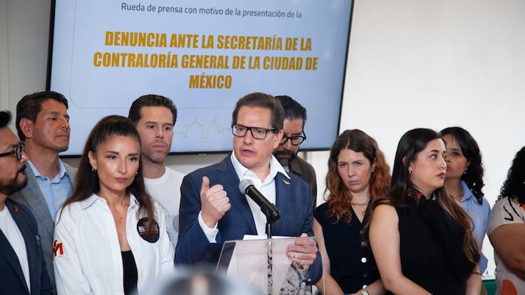 De la ajolotización a la denuncia: MC acusa despilfarro por repintado de puentes por Mundial en CDMX