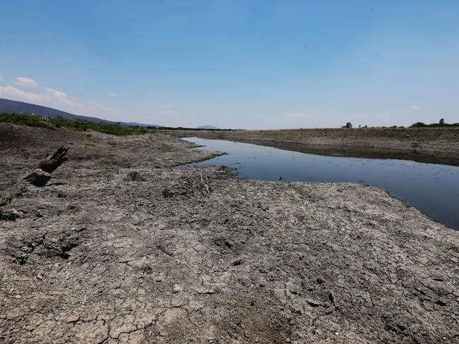 Exhibe gobierno a la familia de Calzada Rovirosa por comercializar agua de riego