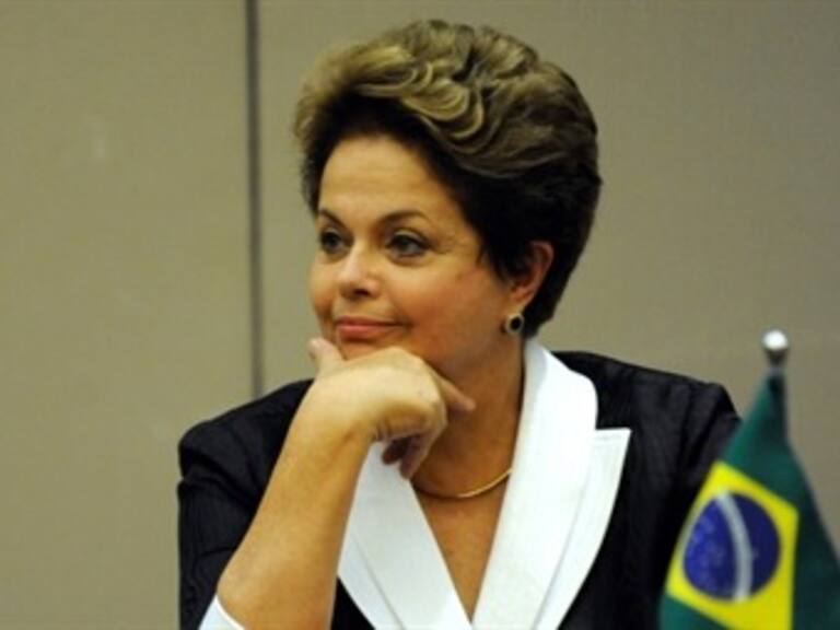 Anuncia Roussef cinco pactos para terminar con protestas en Brasil