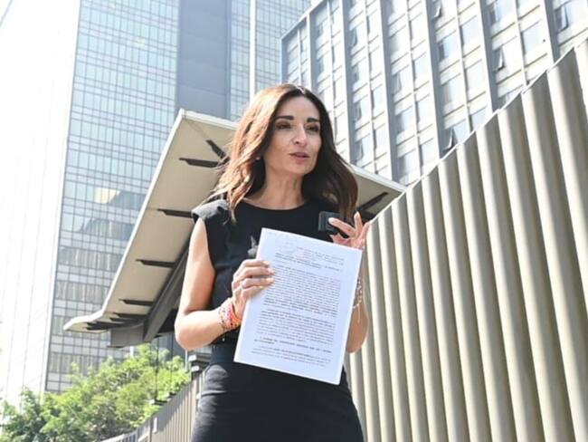 Laura Ballesteros denuncia a PEMEX por agua contaminada