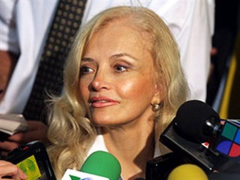 Deportan a mamá de Gloria Trevi por defraudación fiscal