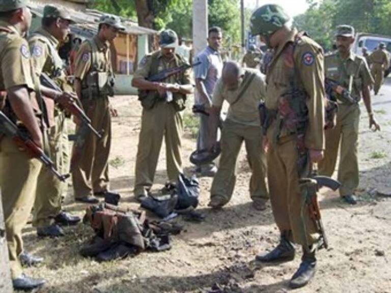 Atacan a selección de críquet de Sri Lanka; hay 8 muertos