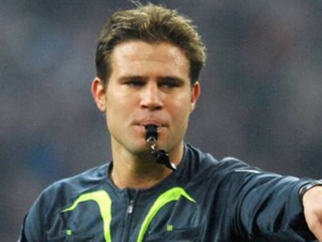 Dirigirá Brych la 'vuelta' del repechaje México-Nueva Zelanda