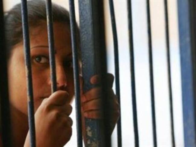 Cárceles mexicanas, inadecuadas para reinserción femenina: Inmujeres
