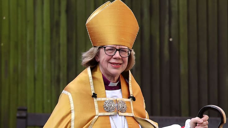Sarah Mullally: ¿Quién es la exenfermera reconocida como la primera arzobispa de Canterbury?