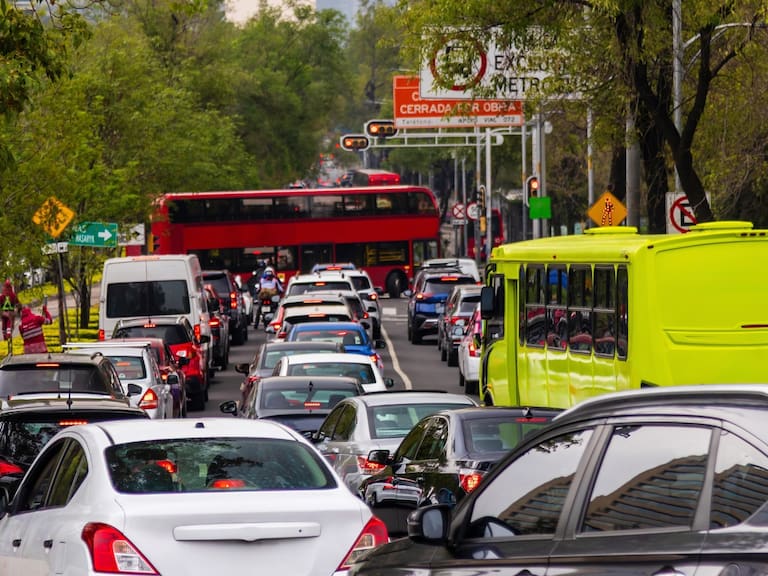 Hoy No Circula CDMX y Edomex: las placas que descansan este 1 de octubre. Getty Images