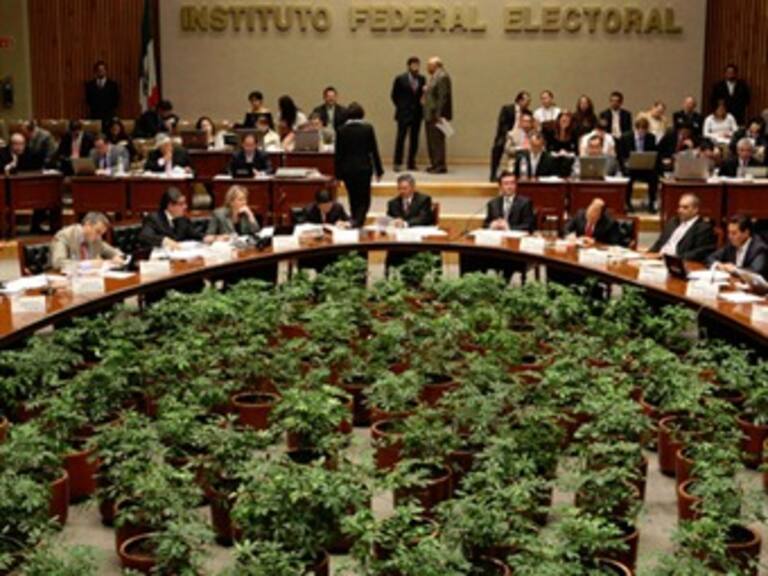 Busca CIRT revocación de reglamento de radio y TV del IFE