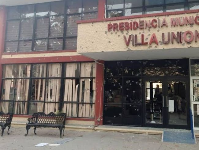 Suman 25 muertos por enfrentamiento en Villa Unión
