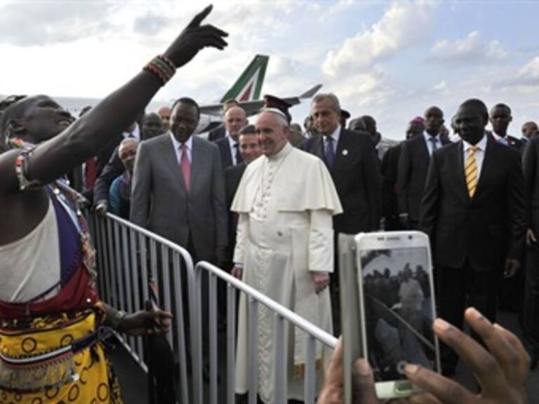 Arriba Papa Francisco a Kenia