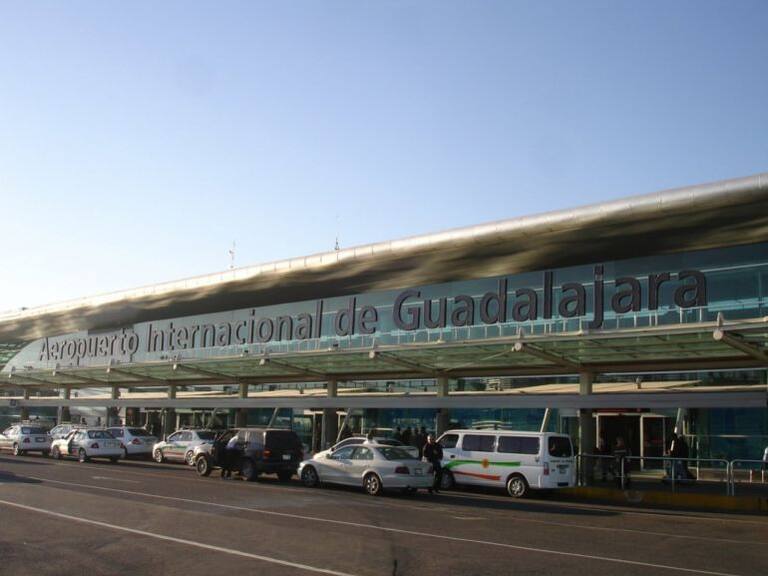Colectores, solución para plaga en el Aeropuerto: Uribe