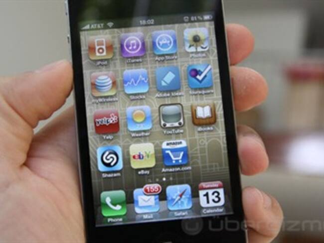 Suspende Apple venta de iPhone 4S en China