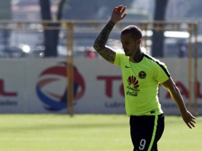 Darío Benedetto reconoce deuda con la afición de América en el Estadio Azteca