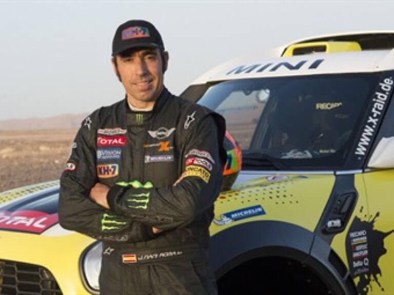 Se queda parado Nani Roma en el km 10 de la especial