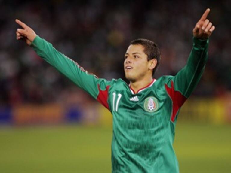 Chicharito, tercer mejor goleador
