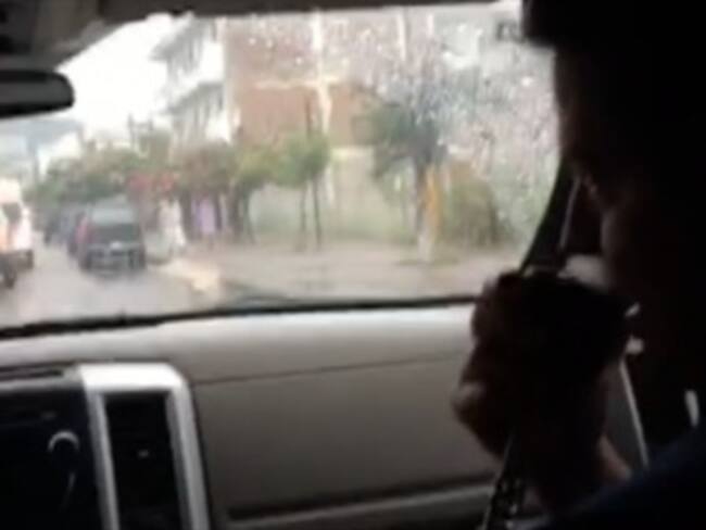 Gobernador de Jalisco alerta a los ciudadanos de Puerto Vallarta por la llegada de "Patricia"