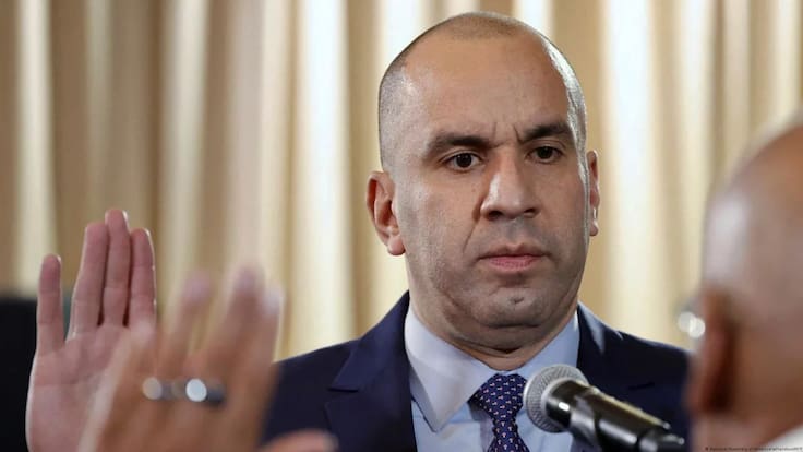 Venezuela nombra a Larry Devoe como fiscal general, cercano al chavismo, y crecen críticas de la oposición